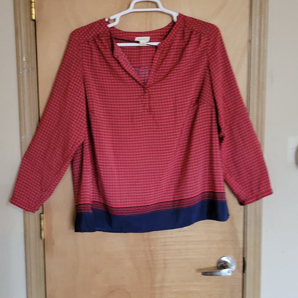 Lucy & Laurel 1x Navy Red Geo Blouse Top